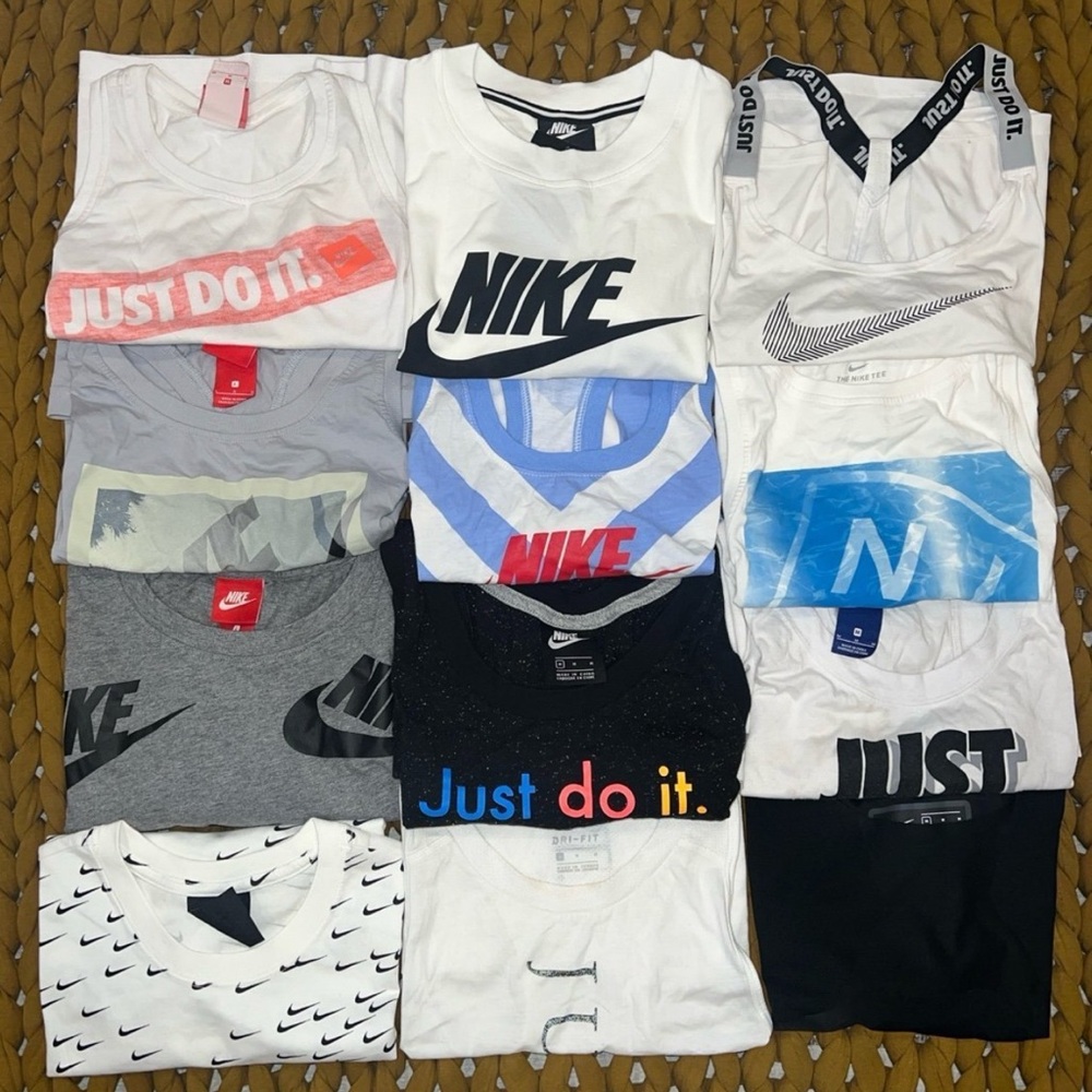 Nike Bundle - Picture 2 of 12